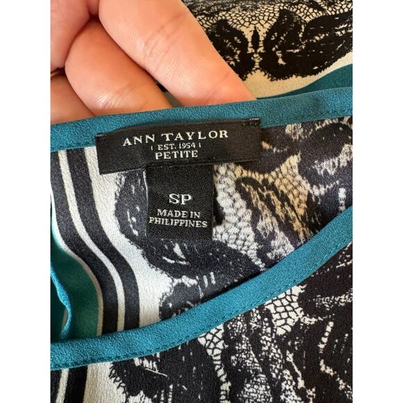Ann Taylor Petite SP Sleeveless Blouse Teal Black Lace Print Baroque Top Work - Picture 5 of 7